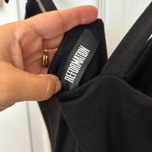 ! Reformation black dress with adjustable shoulder strap small - Picture 4 of 4